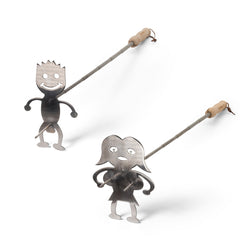 Set of retractable campfire sticks